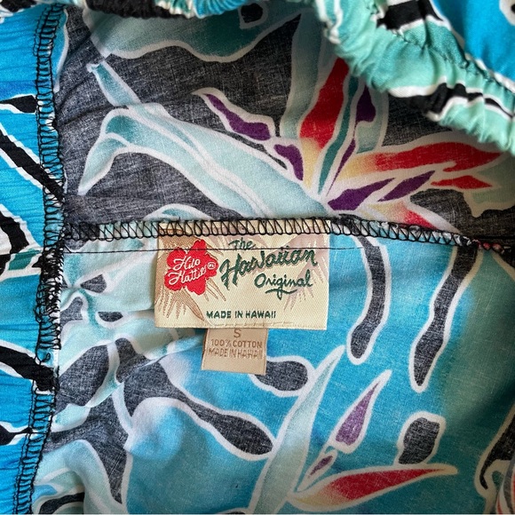 🍿SOLD🍿Vintage Hawaiian Floral Print Shorts - Picture 6 of 7